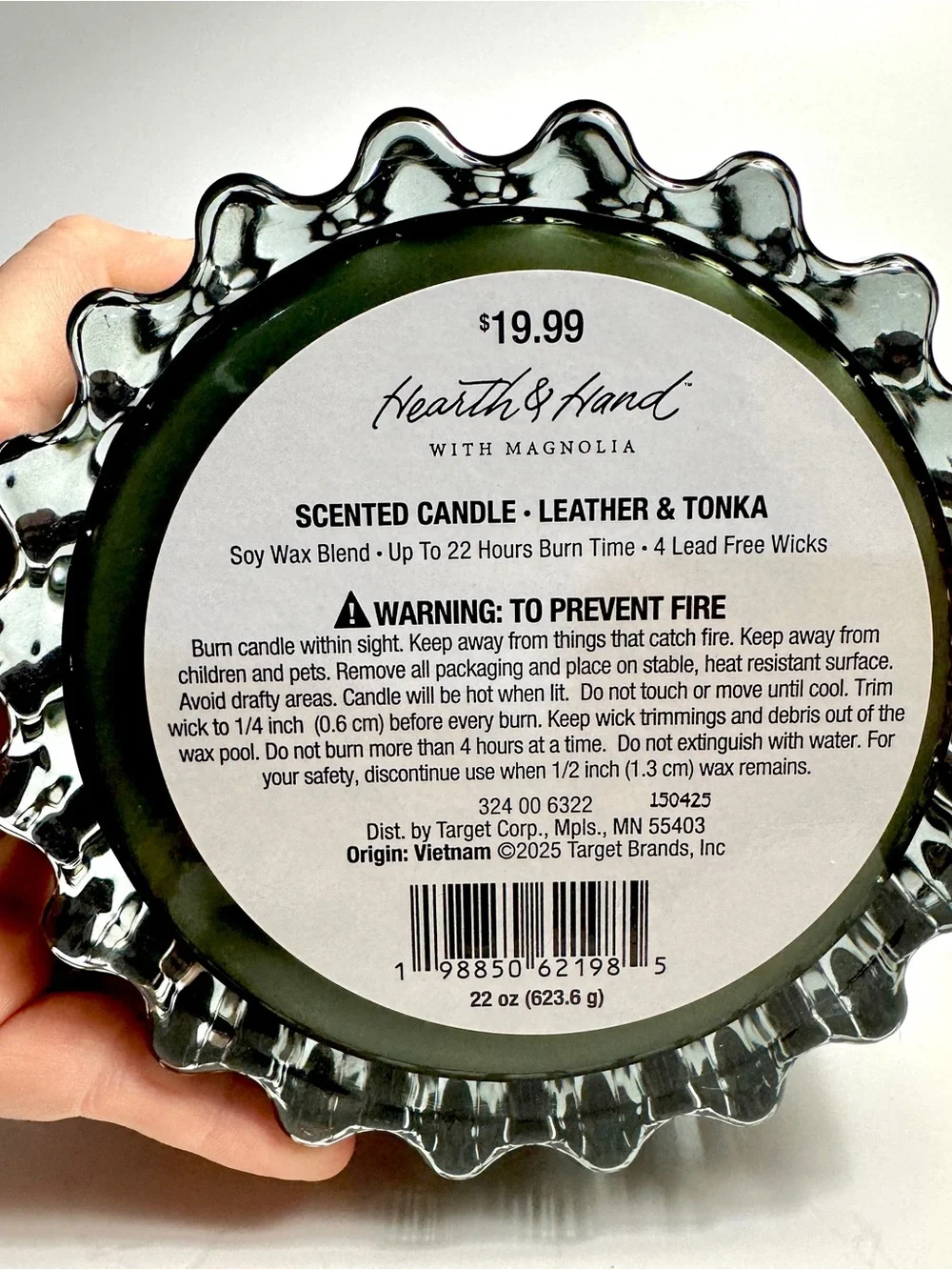 22oz. Hearth & Hand Olive Green Scalloped Glass 4-Lead Free Wick Candle • New - Picture 2 of 3